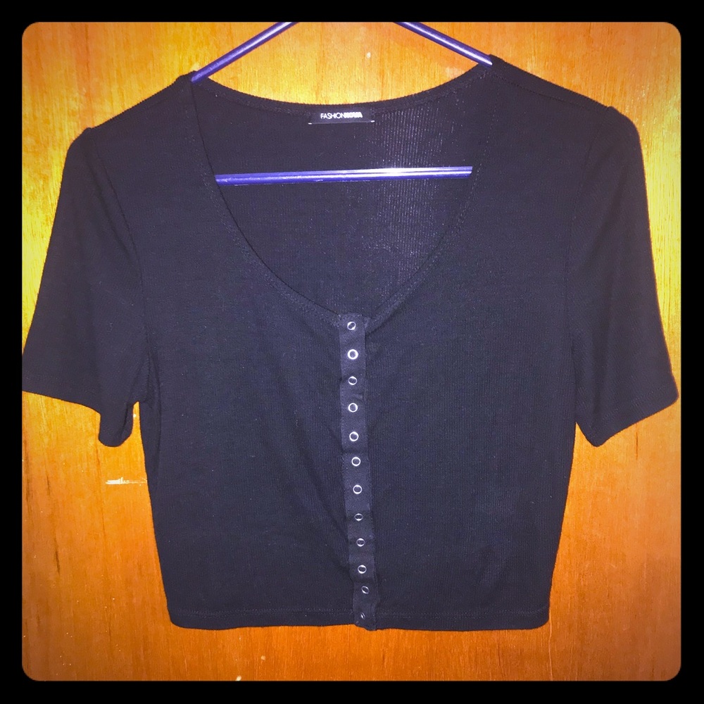 Black fashionnova crop top